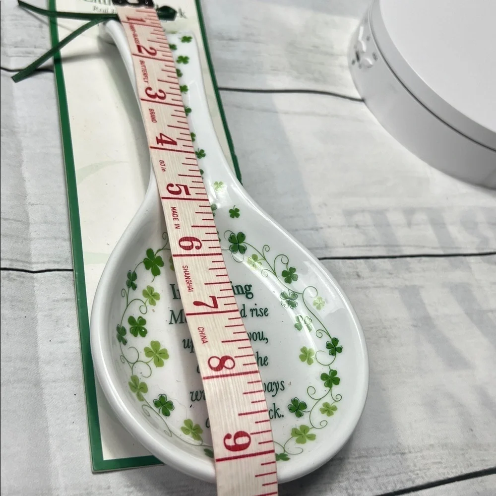 🍀 A Little Irish Luck Spoon Rest – Shamrock Clover Irish Saying – Kitchen Decor